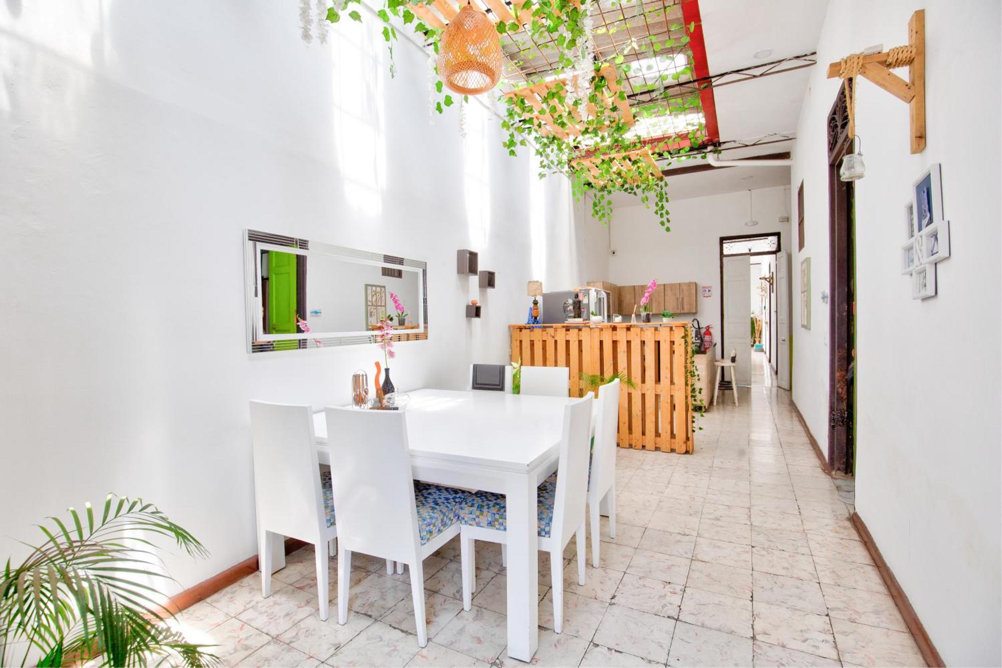 Casa Blanca San Antonio Hostal Boutique Cali Exterior foto