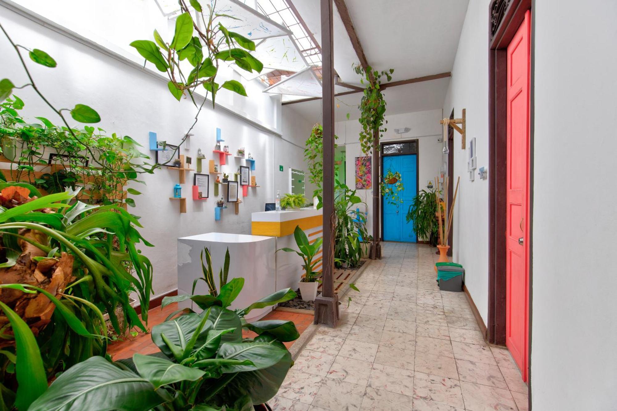 Casa Blanca San Antonio Hostal Boutique Cali Exterior foto
